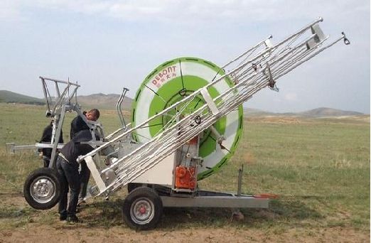 移动绞盘式喷灌机